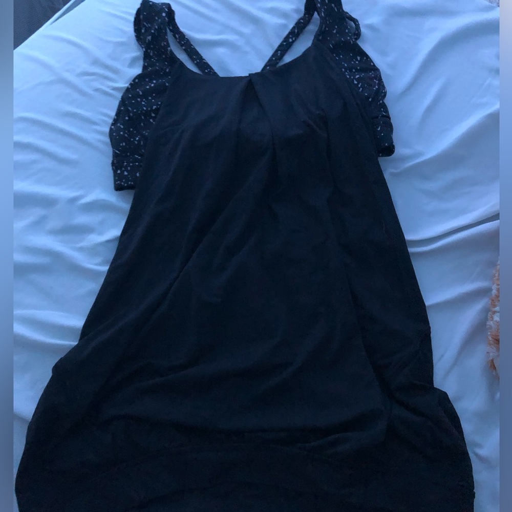 Lululemon no limits tank
